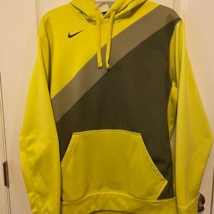Nike Men’s Therma-Fit Hoodie